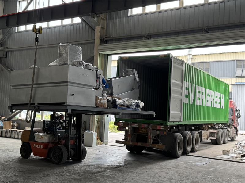 1ce363be-cd3a-4b89-8cfa-81de42a31ed0.jpg