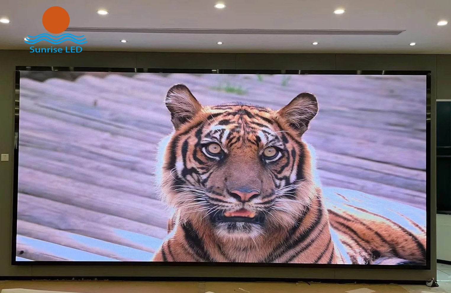 LED HD display powerful seamless splicing technology