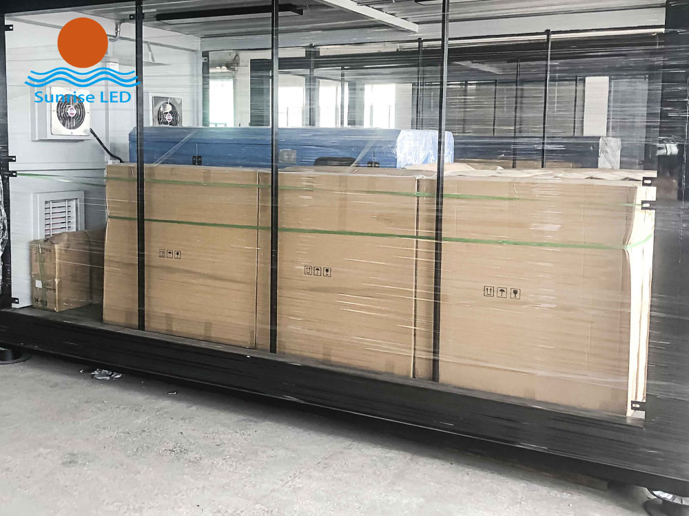Mobile LED Truck Transportation and Loading Process