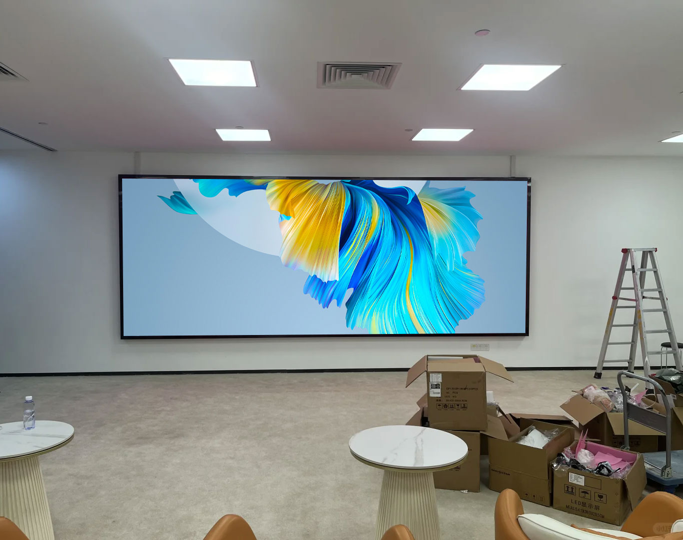 COB LED Display vs Traditional LED: Which is Right for You?