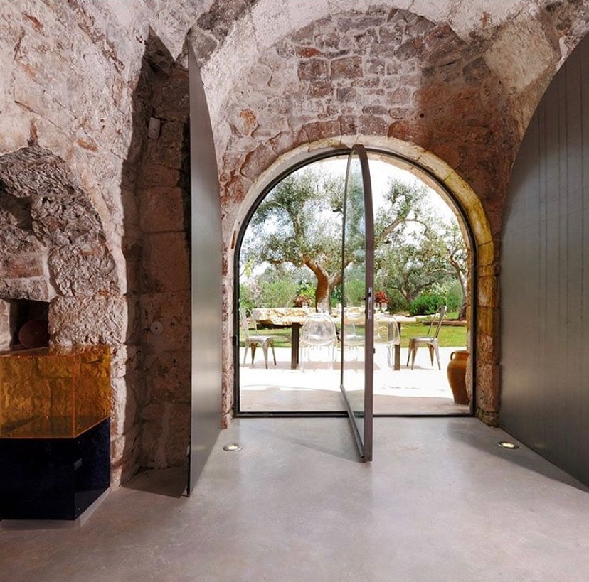 Custom Pivot Door Manufacturer for Luxury Hotel Entrances