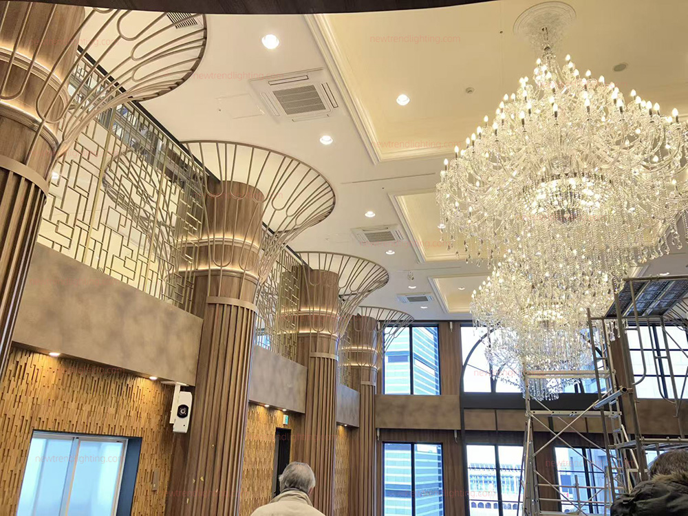 Wedding crystal chandelier (3).jpg