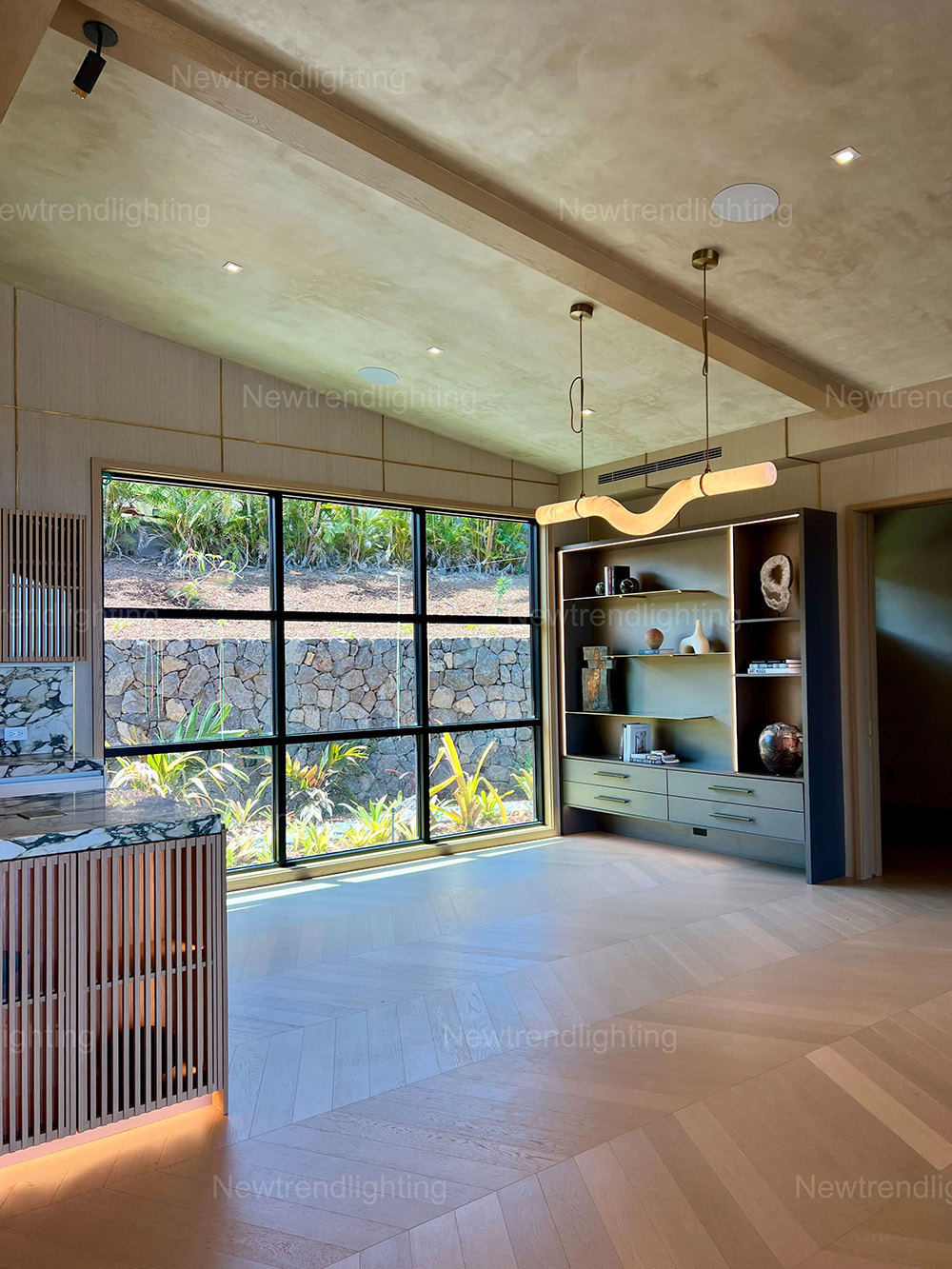 Hawaii villa chandelier (5).jpg