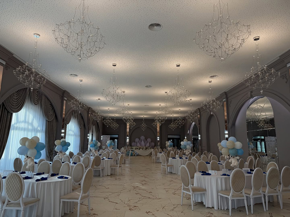 Wedding chandelier (4).jpg
