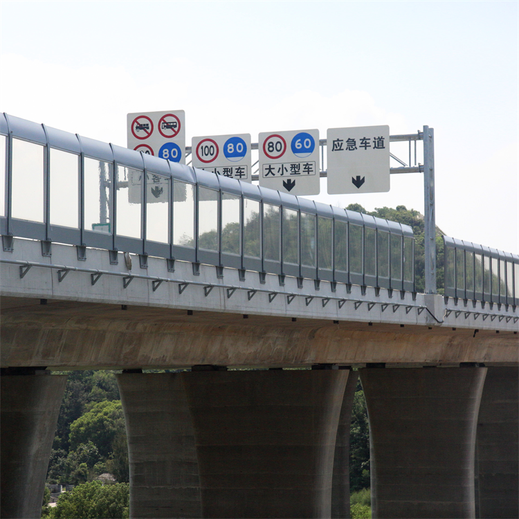 What Makes Eco-Friendly Noise Barriers the Future of Soundproofing?