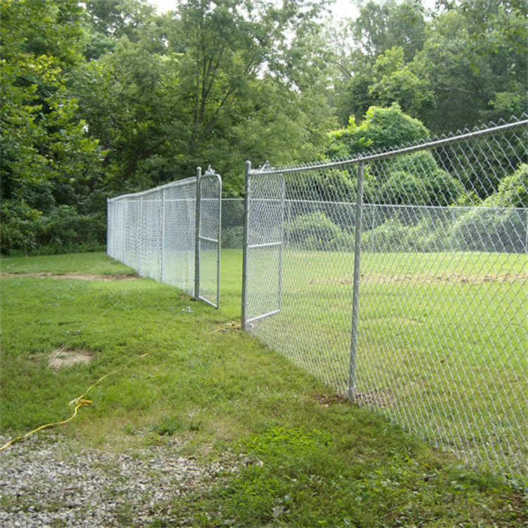 How to Choose the Right 8 Cyclone Fence for Your Needs