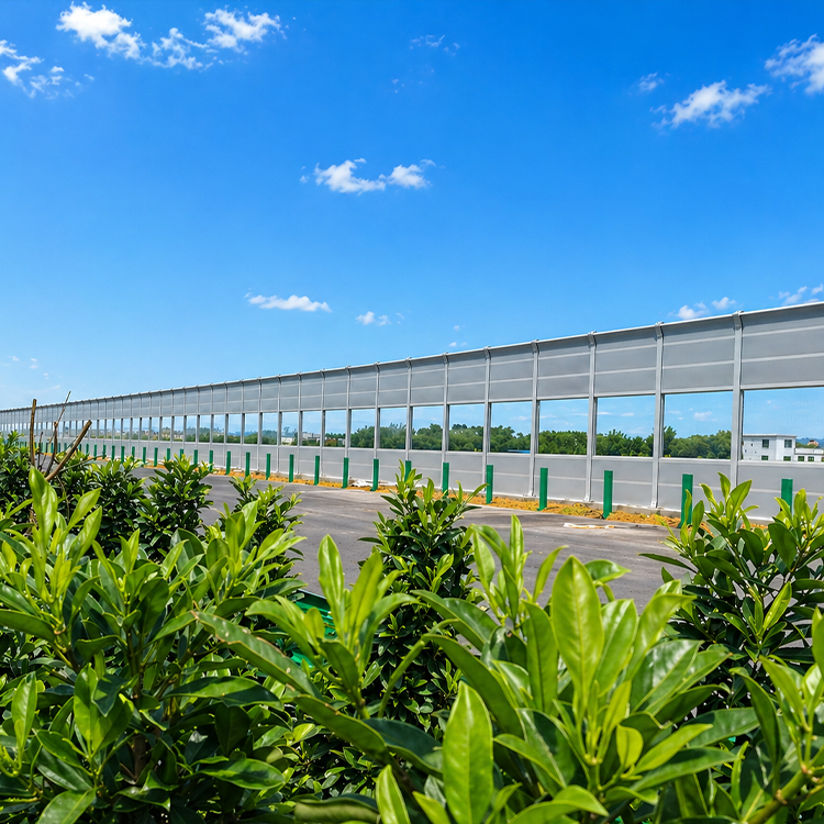 Common Installation Challenges with Soundproof Fences and Solutions