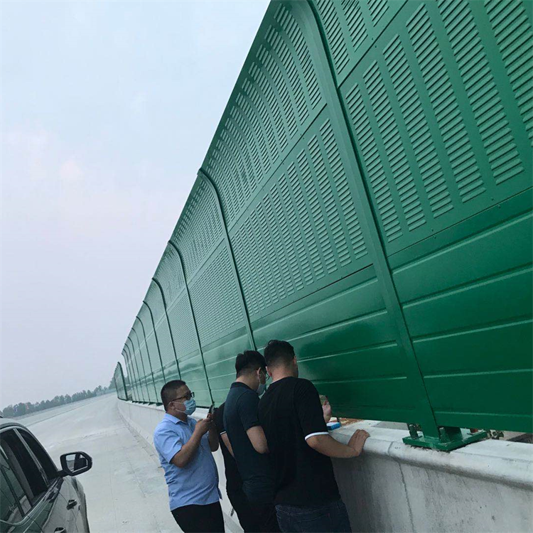 Where to Source Durable and Cost-Effective Highway Barrier Walls?