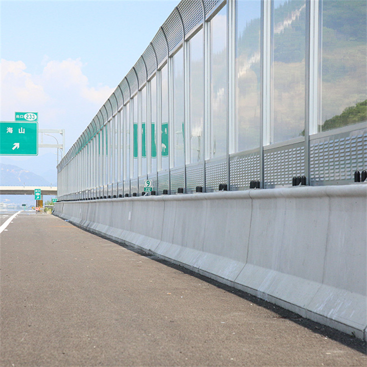 What Makes Outdoor Acoustic Fence Panels Ideal for Residential and Commercial Use?