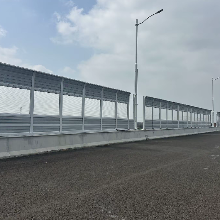 Where to Install Soundproof Highway Walls for Maximum Effectiveness?