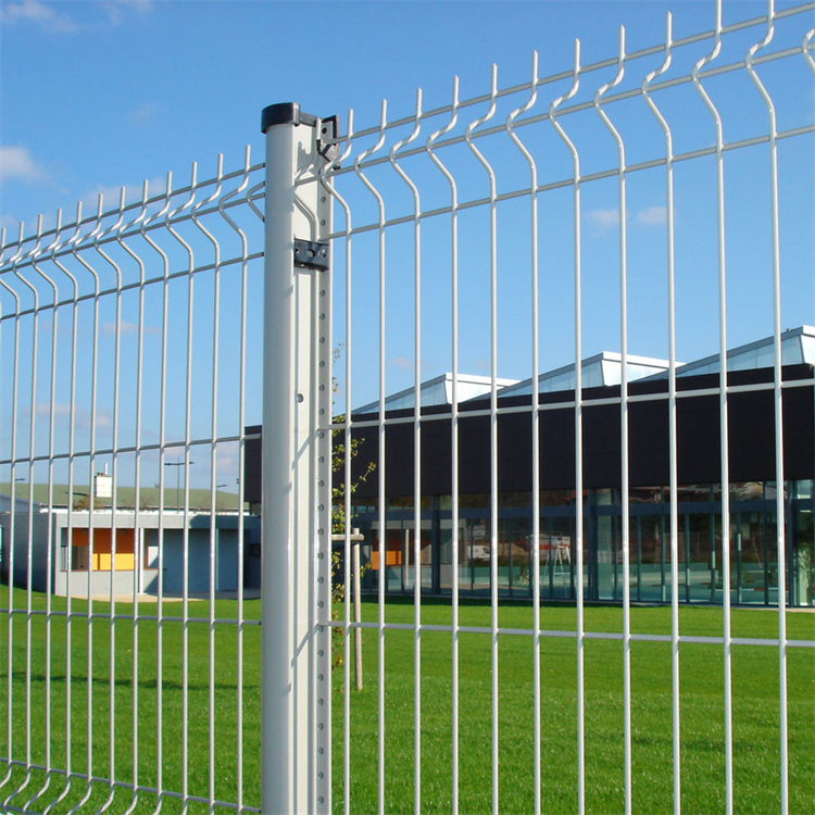 What Are the Common Issues with Farm Fencing and How to Solve Them