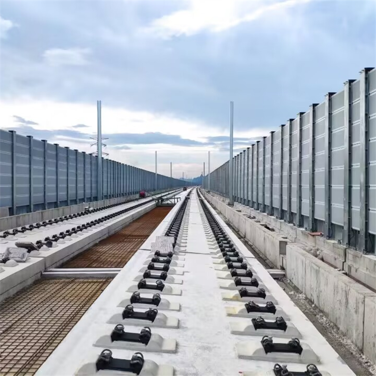 What Are the Common Usage Issues with Traffic Noise Reduction Fences?