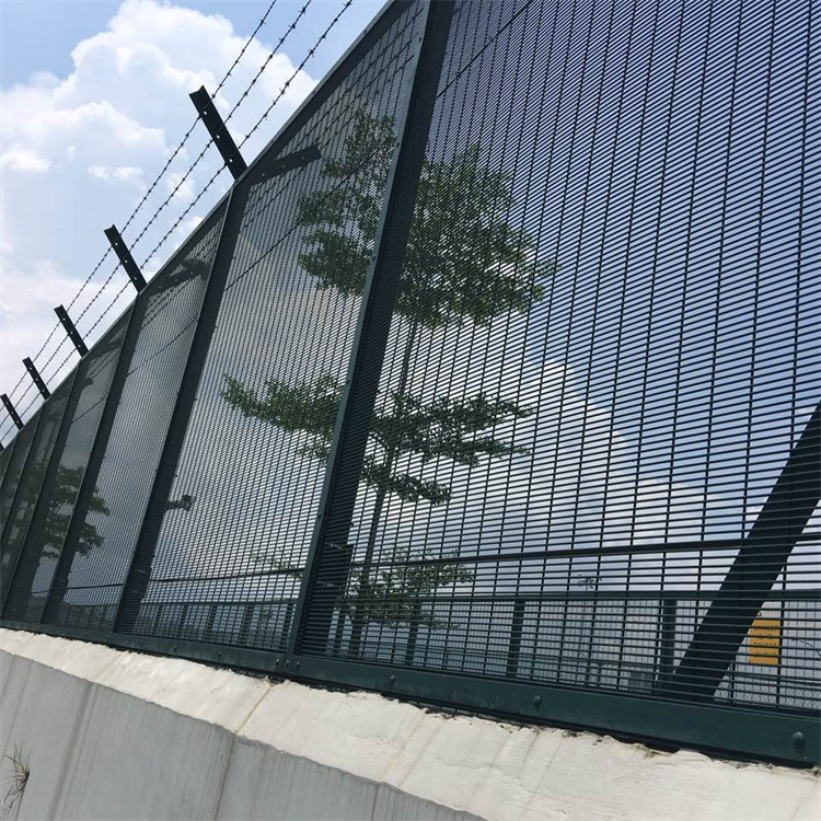 Where to Find High-Quality Wholesale Galvanized Fence Mesh Suppliers