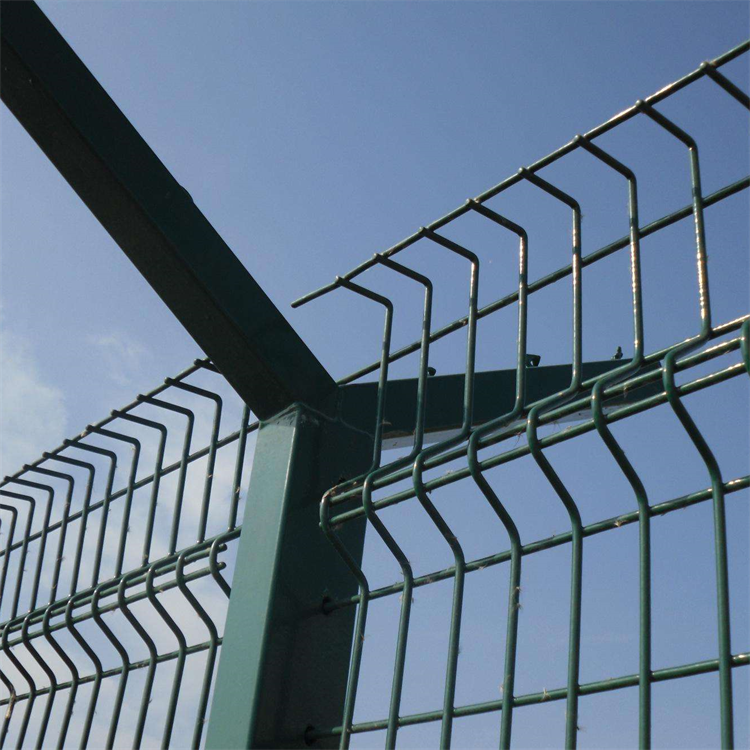 How Wire Diamond Mesh Enhances Safety and Security in Various Applications