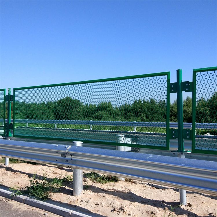 What Makes Welded Wire Mesh Fence a Top Choice for Security?