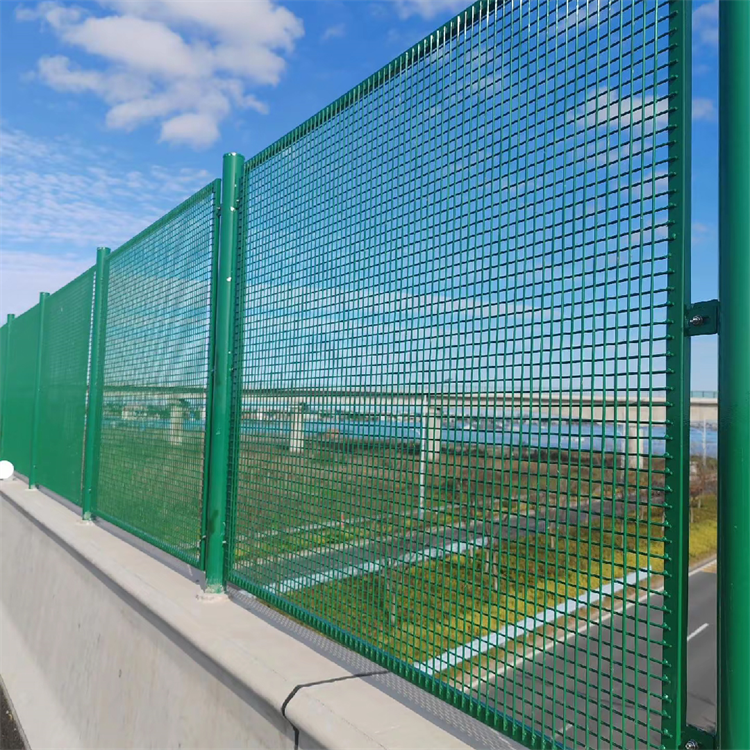 How Security Fencing Can Enhance Your Propertyu2019s Safety