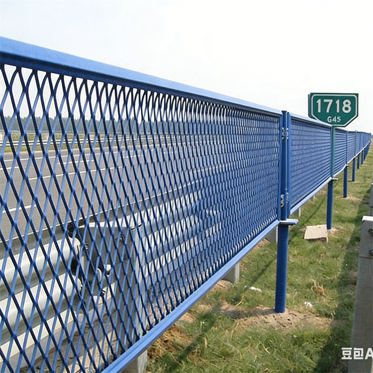 What Makes Metal Wire Fencing the Best Choice for Security?