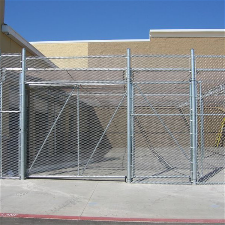 Common Usage Issues with Chain Fence Gates and How to Avoid Them