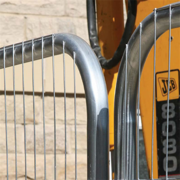 What Common Issues Should You Consider When Using Temporary Fencing?