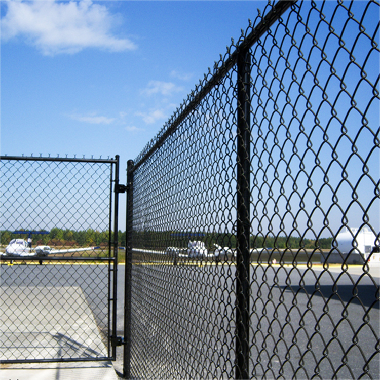 How Chain Link Gates Enhance Property Value and Curb Appeal?