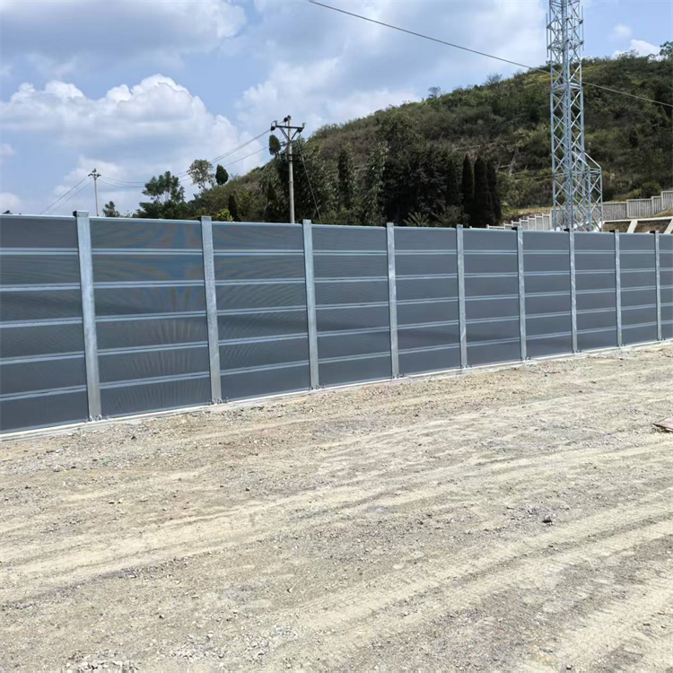 How Effective Are Traffic Sound Barriers in Reducing Noise Pollution?