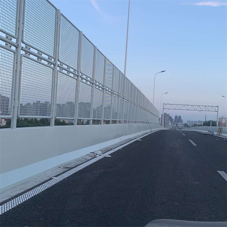 What Makes Mesh Weld Fencing the Preferred Choice for Security Solutions?