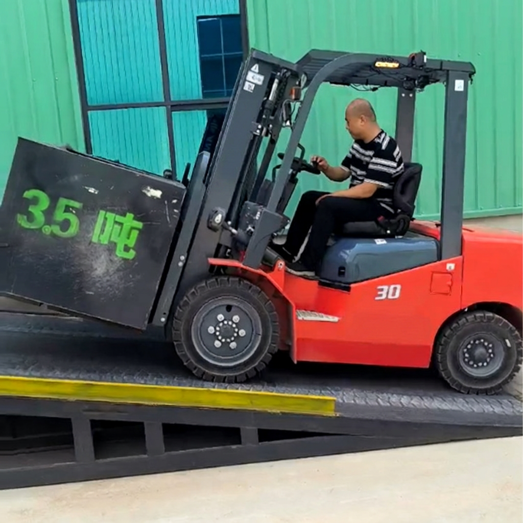 How to Choose the Best Electric Forklift for Your Budget?