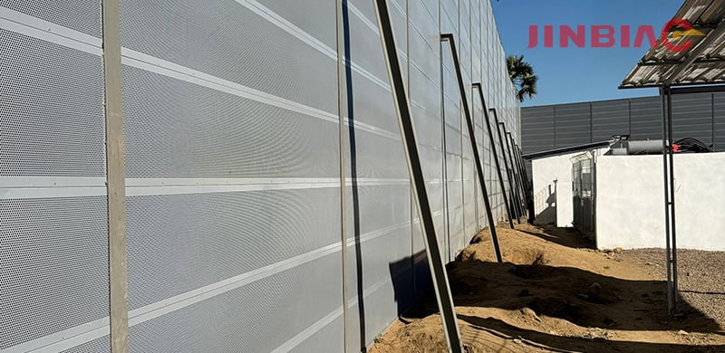 aluminum sound-absorbing panels.jpg