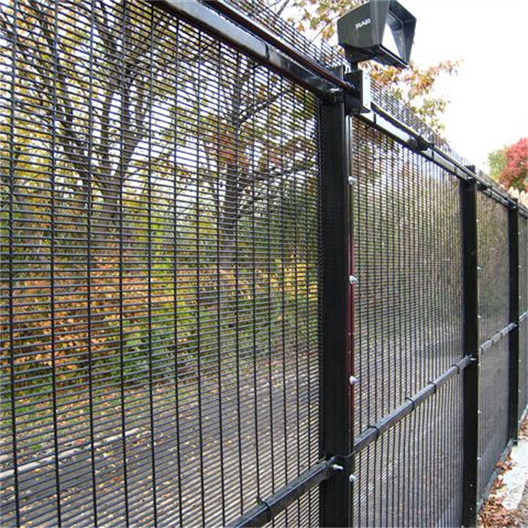 How to Choose the Right 358 Security Fence for Your Needs