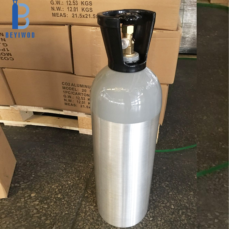 What Makes Disposable CO2 Cylinders Ideal for Various Applications?