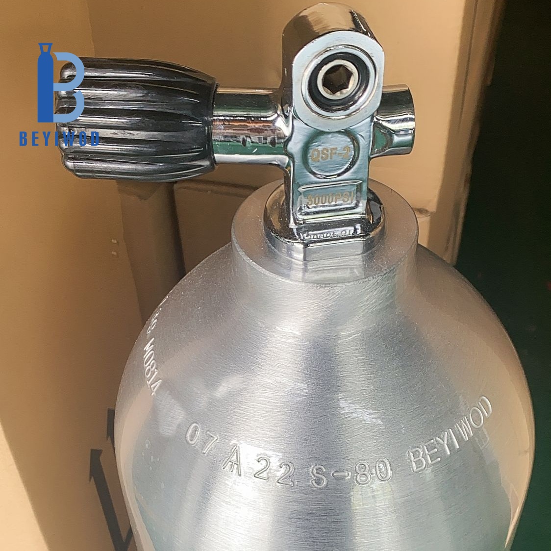 What Are the Top Benefits of Using Mini Scuba Tanks?