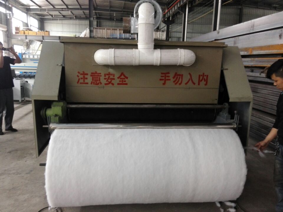 Comforter Core Carding Machine-4.jpg