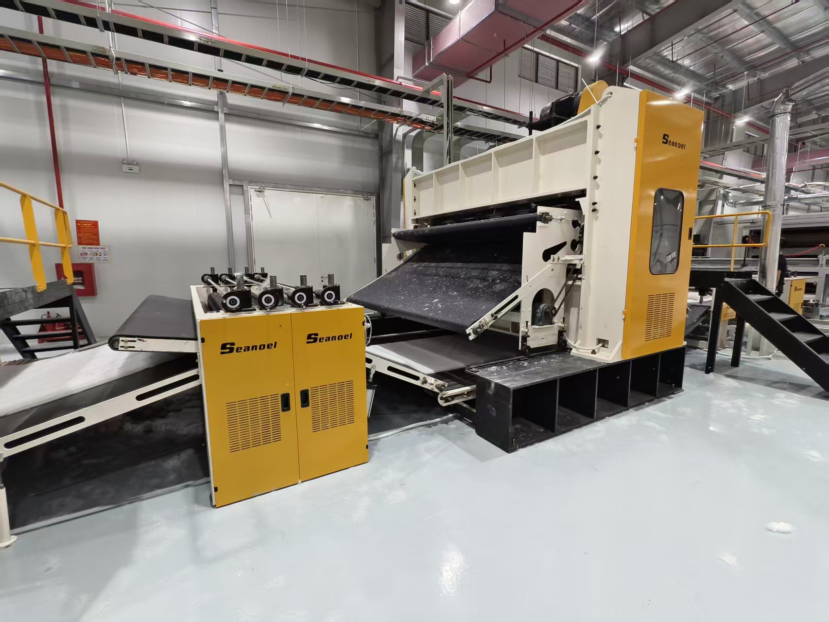 needle punch machine (6).jpg