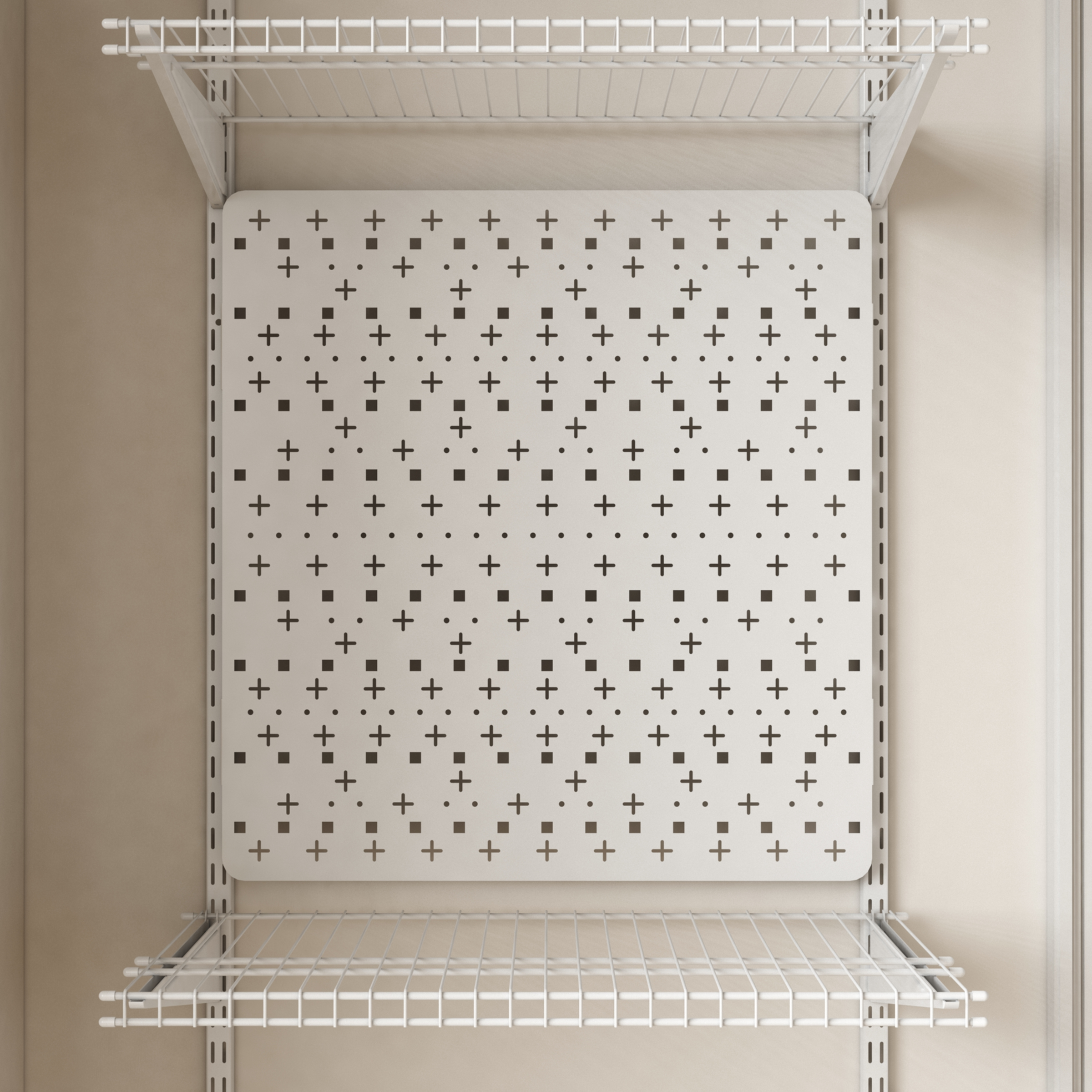 Pegboard – Wall Storage for Hats, Bags & Tools