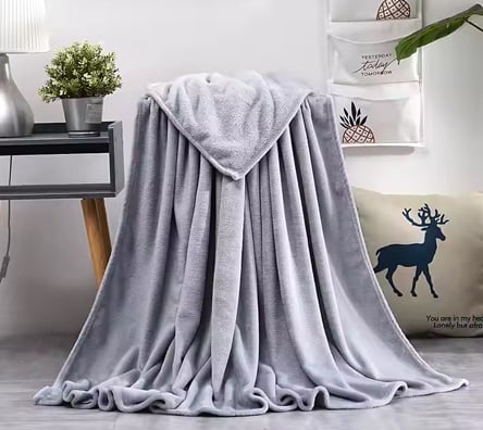https://shopcdnalpha.grainajz.com/category/73350/2751/8e98f3ac829b0c6feb33cf50bb02aee1/blanket.jpg