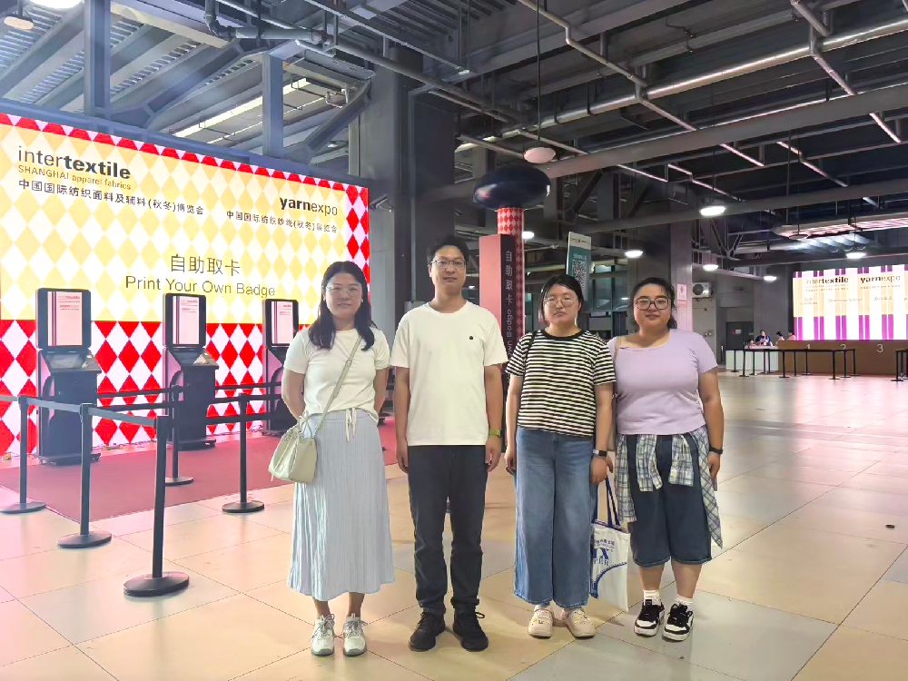 KXT-team onderzoekt volgende-generatie woonstoffen op Intertextile Shanghai Herfst 2026