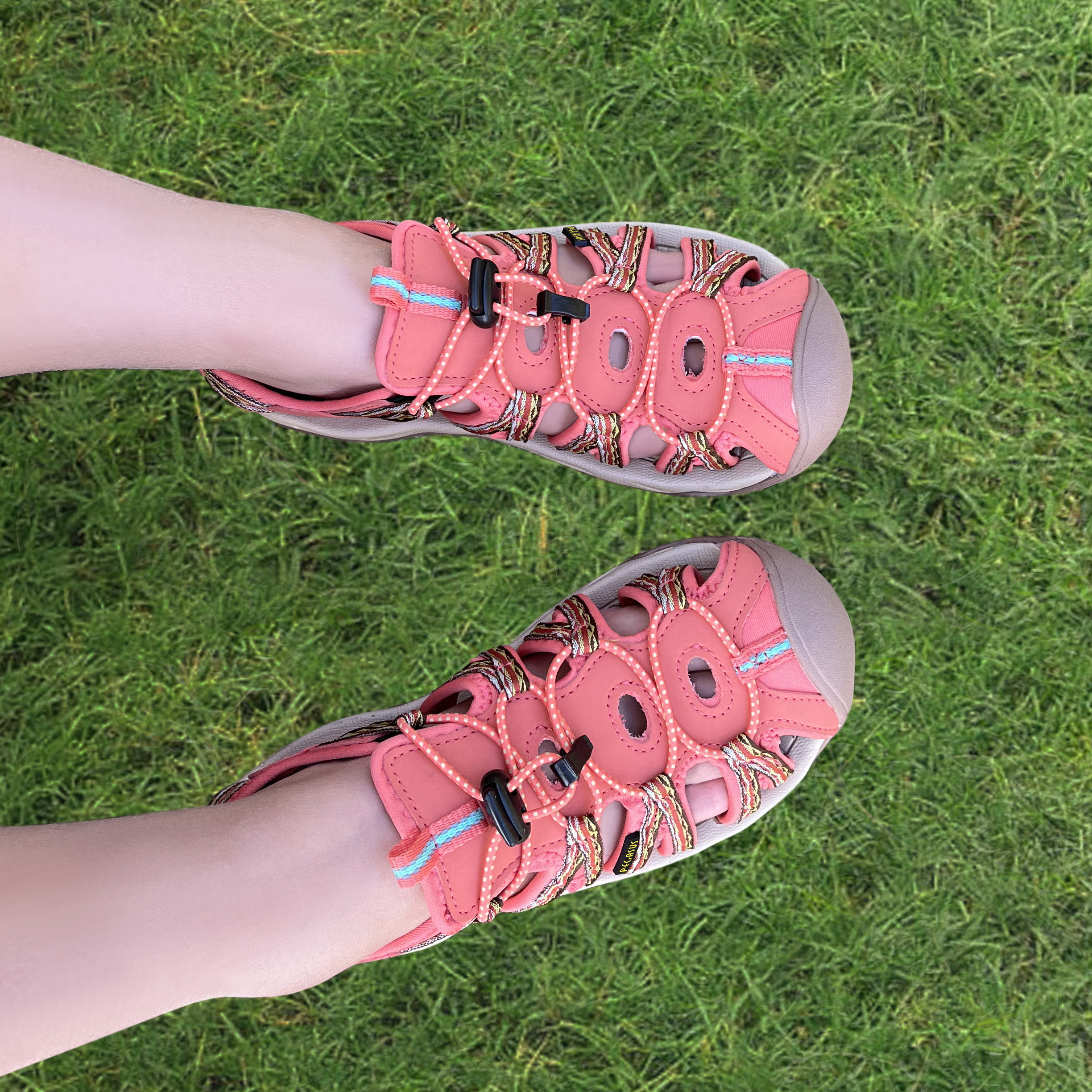Advantages of Beach Sandals for Women