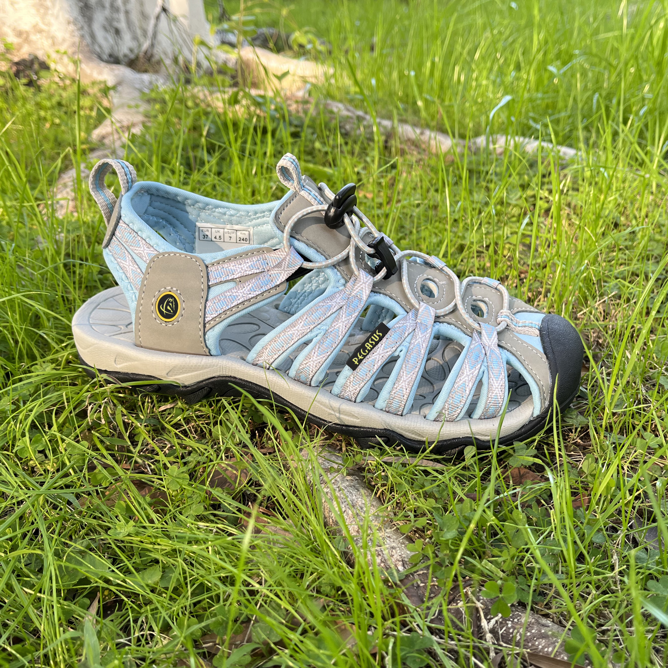 Eco-Friendly Innovation in Beach Sandals