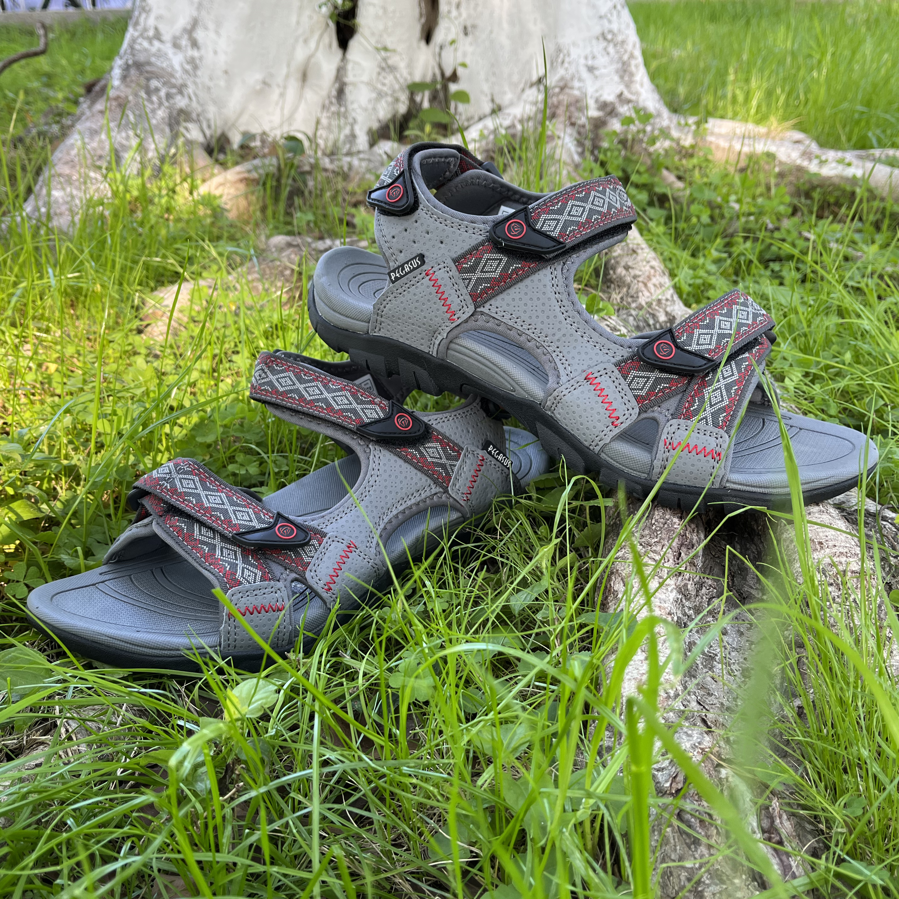 State-of-the-Art Non-Slip Technology and Superior All-Terrain Traction Grip