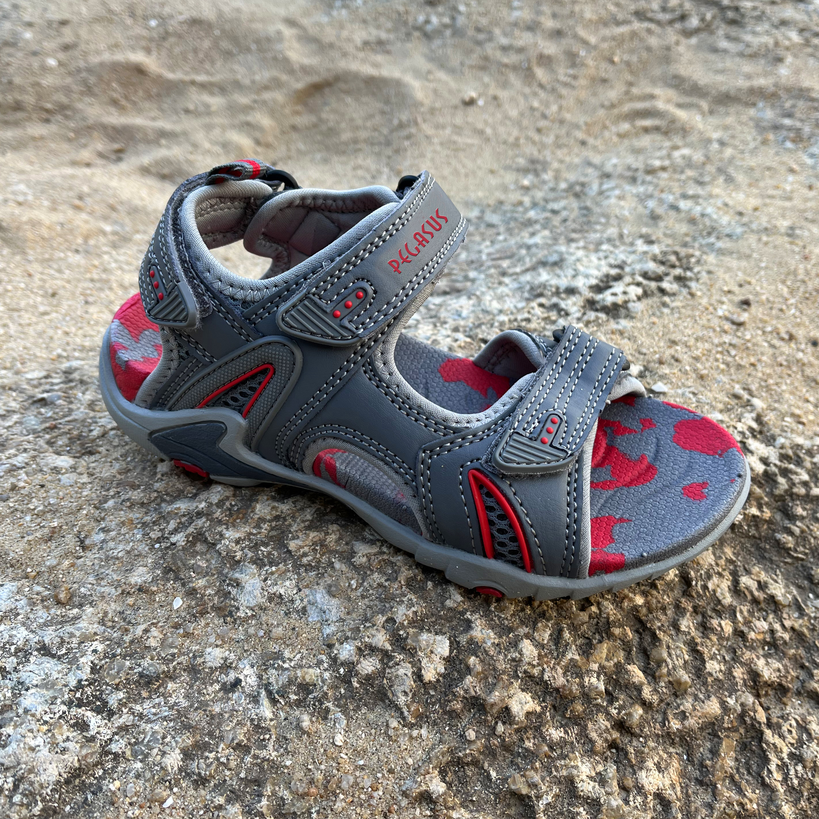 Eco-Friendly Manufacturing Practices and Sustainable Footwear Production