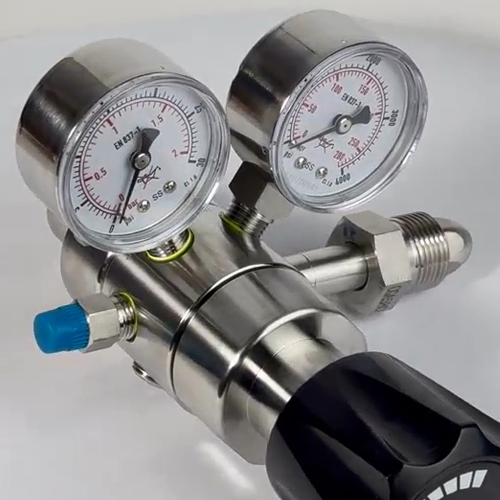 Two-stage pressure regulator R31 - the specialist for safe and precise pressure control