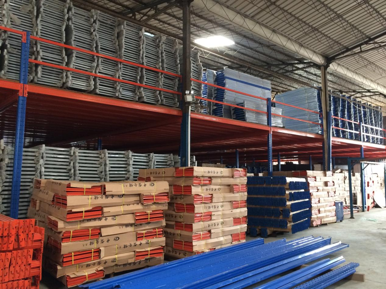 Attic Rack: Maximize Warehouse Space, Boost Storage Efficiency