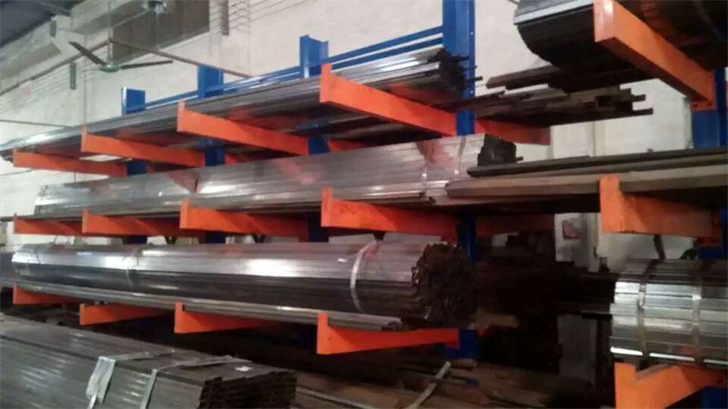 Light-Duty Cantilever Rack for Small Pipes & Hardware (2).jpg