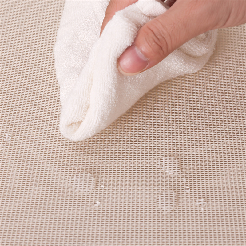 Four Seasons Dog Bed