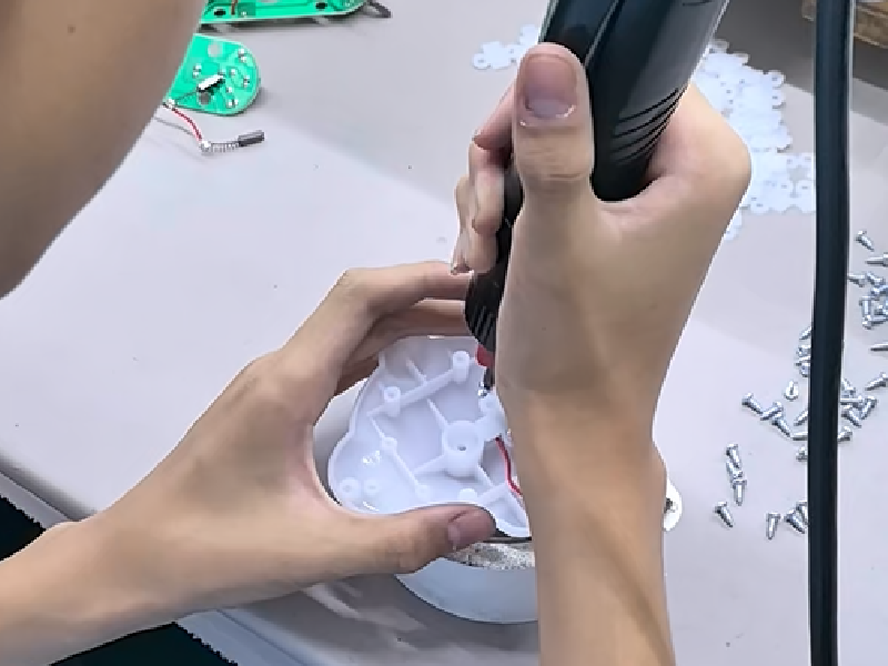 Precision Assembly Powers Product Reliability: Inside the Production Workshop of Professional Massager Manufacturer