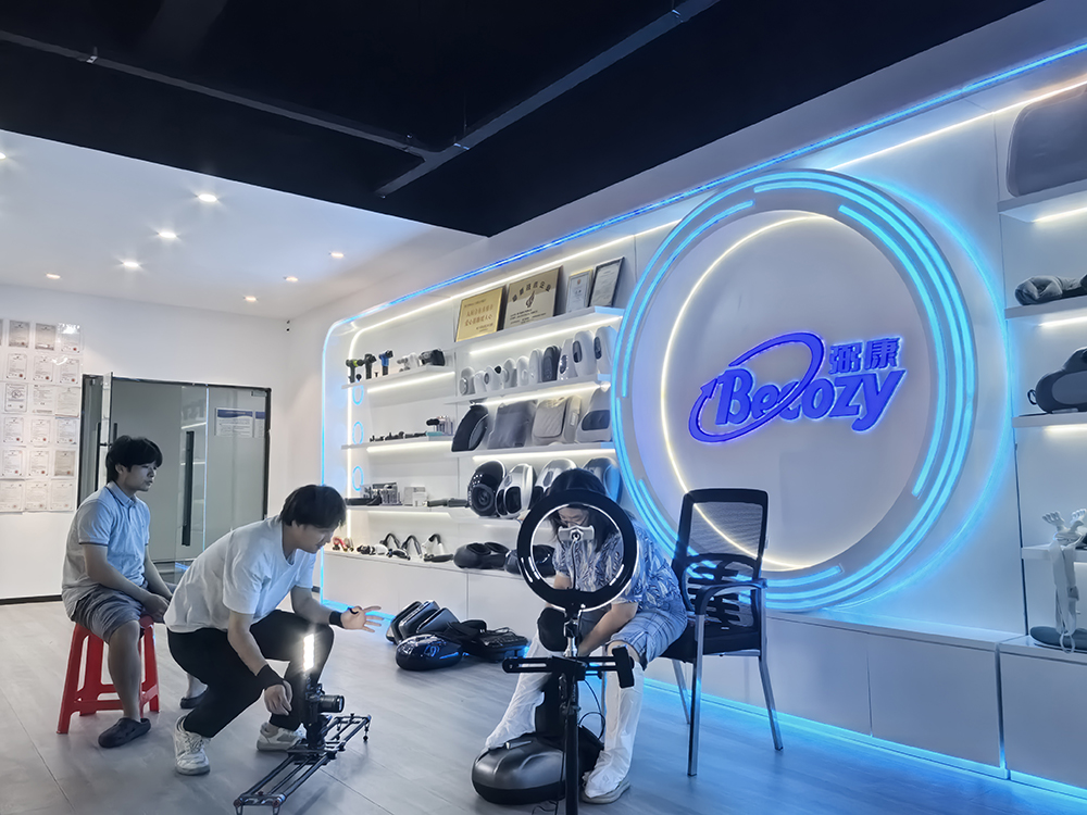 BECOZY Completes Real-shot Shooting for New Foot Massager & Waterless Foot Spa Patch Series (3).jpg