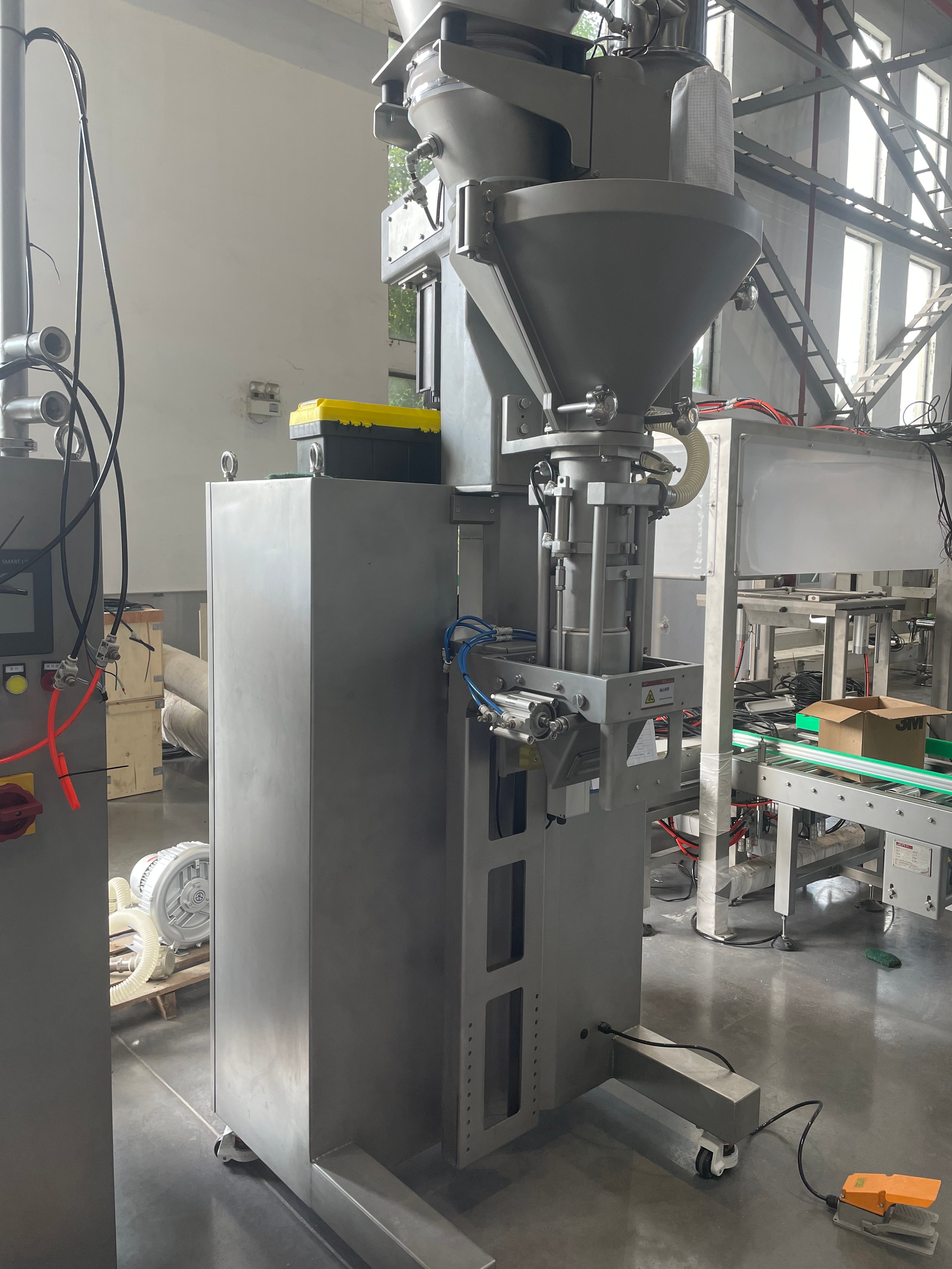 What Features to Look for in a High-Quality Semi Auto Packing Machine?
