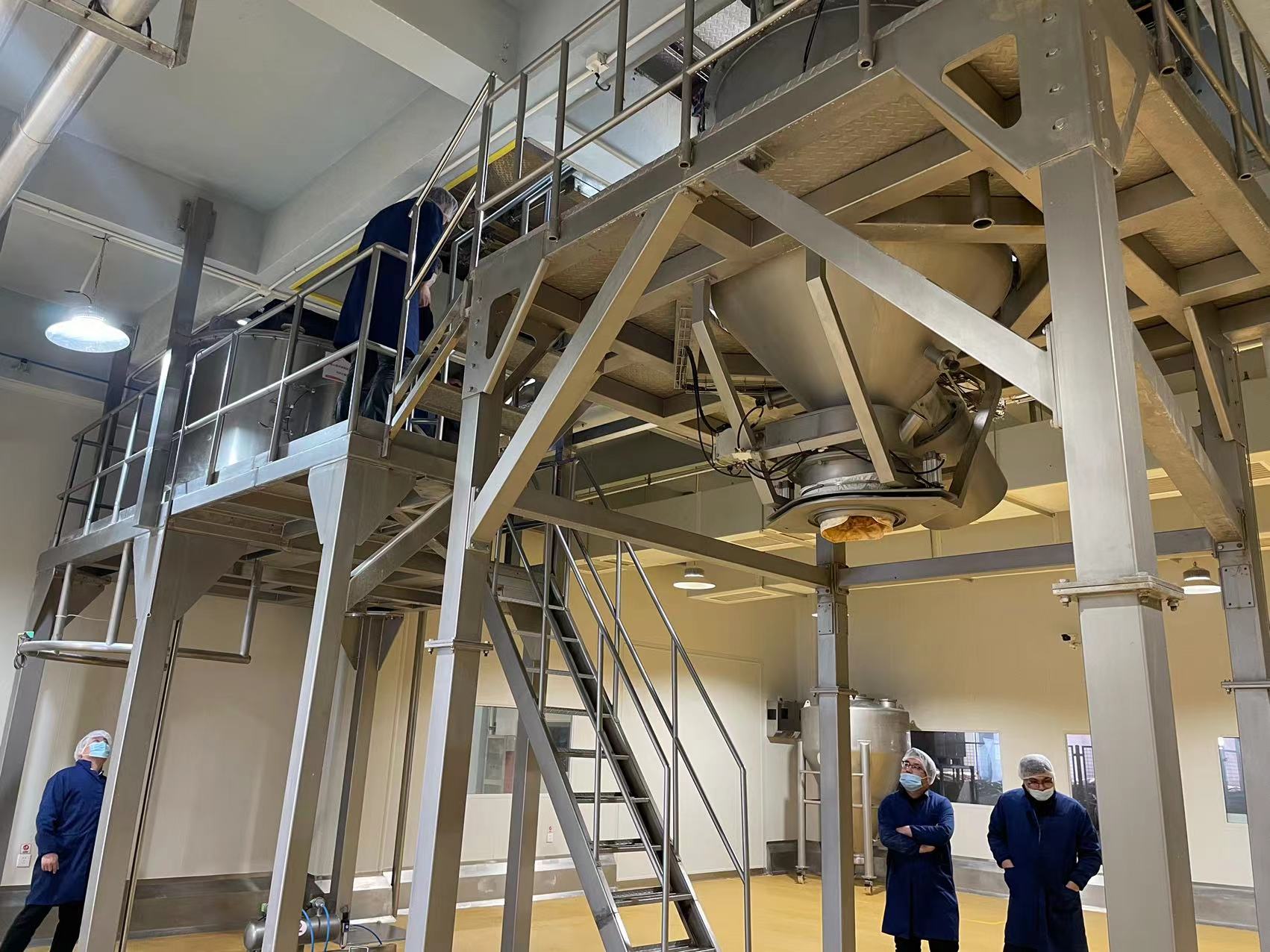 Discover the versatility of a vertical mixer for all your recipe needs