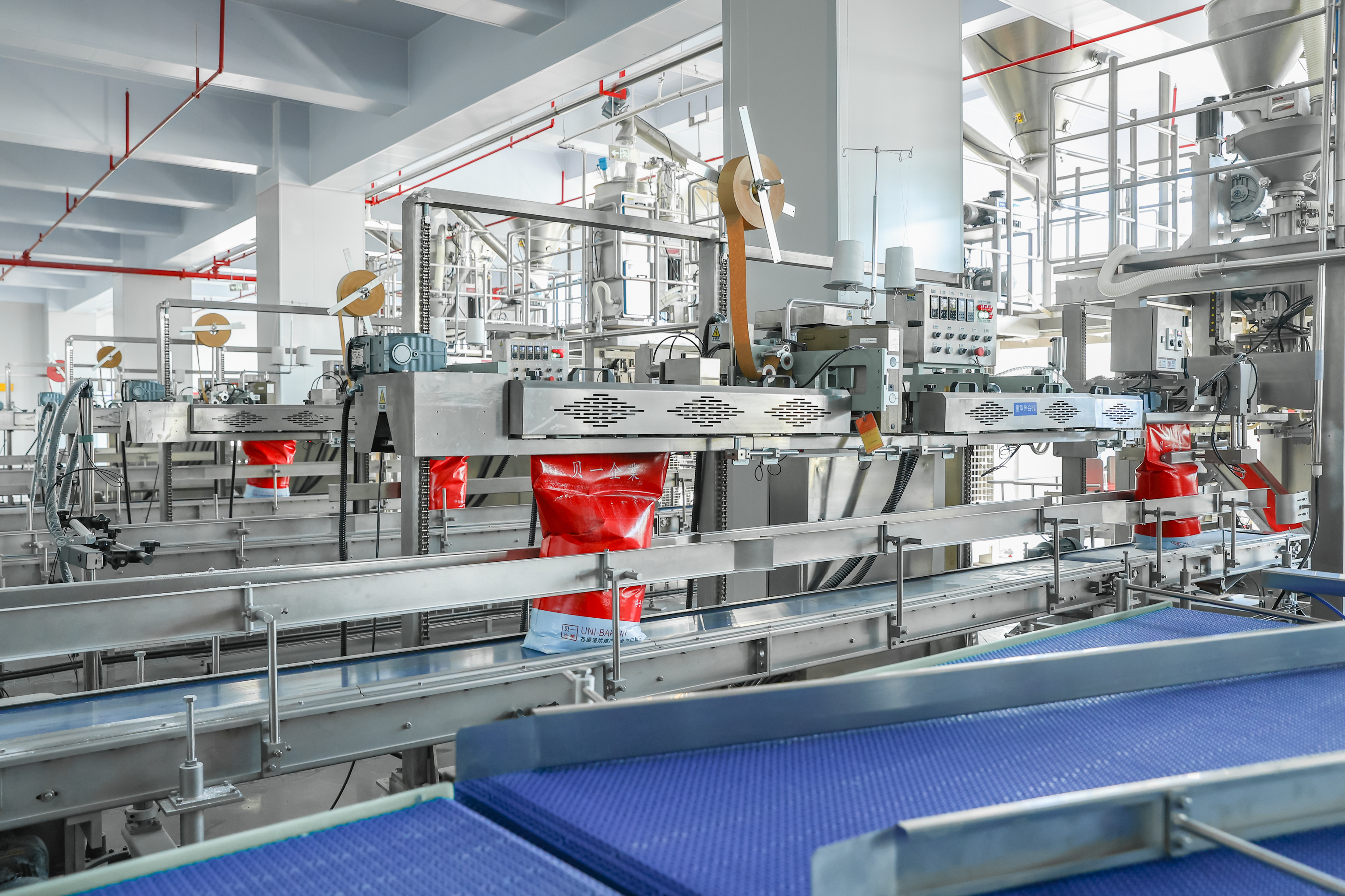 Simplifying packaging operations with a state-of-the-art auto bagging machine