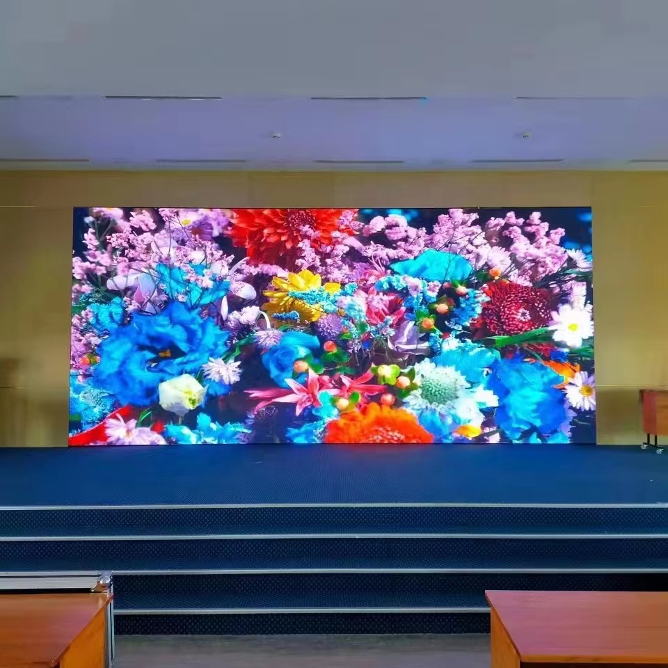 How to Choose the Right Indoor Video Wall Display for Your Needs?
